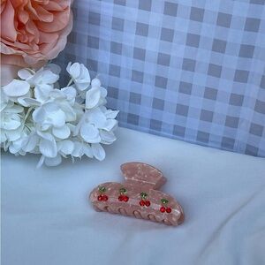 🍒Cherry Hairclip🍒